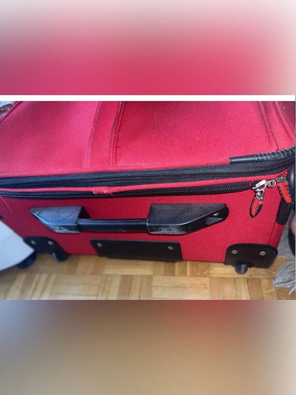 29in Softside expandable check in Travel Suitcase with Front Organizer Pockets